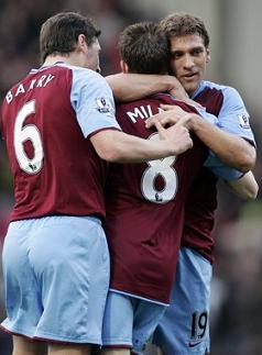 blackburn-astonvilla-milner-barry-petrov.jpg