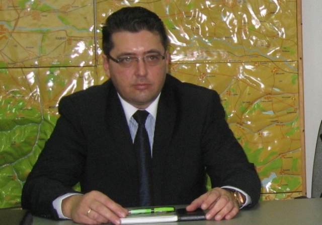 Министър Мрън-мрън: Георги Костов наруши политическия неутралитет в МВР