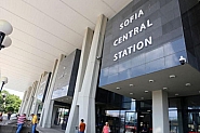 След ограничаването на влаковете до Централна ЖП гара в София - променят маршрути на трамваи. Как ще се движим?