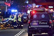 Страшен екшън в търговски център в Сидни. Има жертви и ранени след нападение с хладно оръжие /видео/