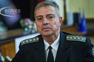 Адмирал Емил Ефтимов настоя 2,5% от БВП да отиват за отбрана