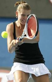 aus-open-sesil-v-peng-shuai.jpg