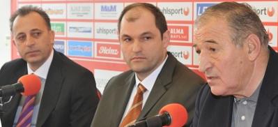 cska-exec-directors-coach-penev.jpg
