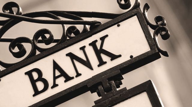 Хората държат в банките в България в момента 48 милиарда