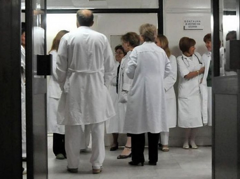 Продължават протестите на лекарите от Ловешката болница Медиците не са взимали