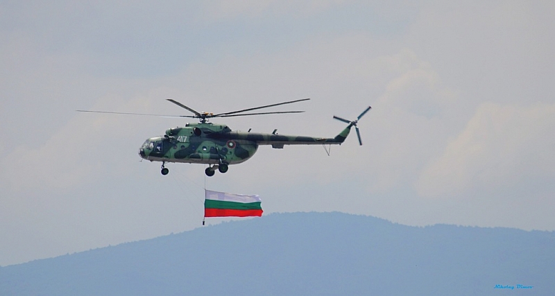 Двама военни плти загинаха на единствения летящ Ми 17 Същият вертолет