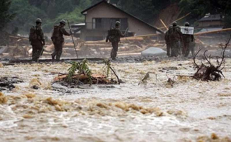 62 вече са жертвите на проливните дъждове в Япония предаде