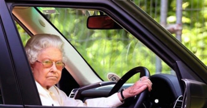 Британската кралица Елизабет Втора е инвестирала около 10 милиона паунда