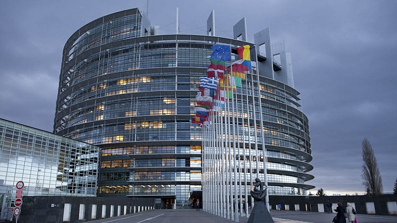 Приемането на Директивата за авторското право от Европейския парламент е