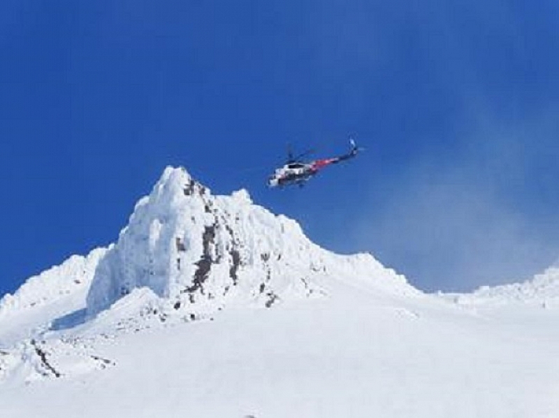 Китай разреши два непалски вертолета да издирват алпиниста ни Боян