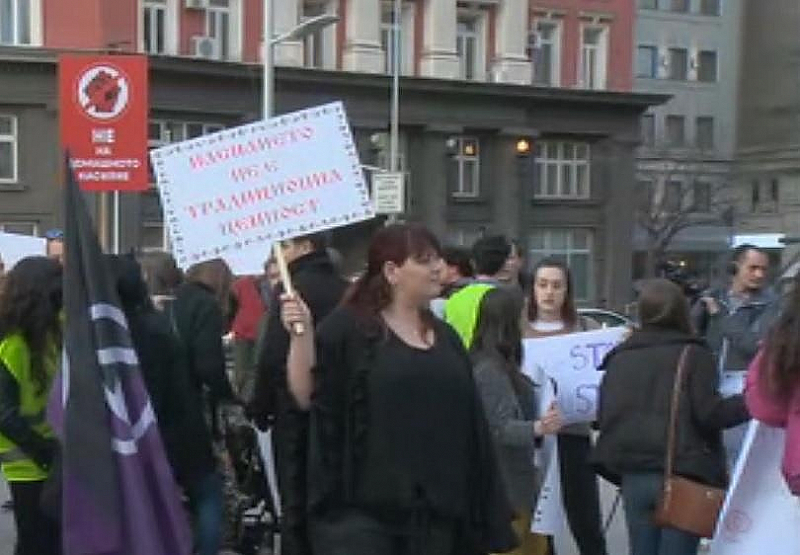 Шествие за правата на жените се провежда в София Организаторите