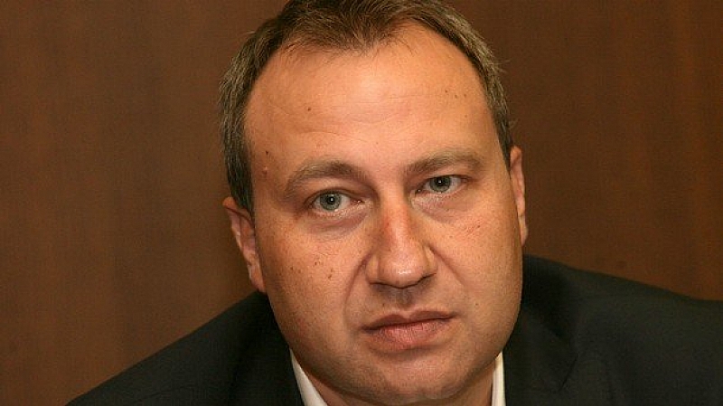 Депутатът от ГЕРБ Ивайло Константинов напусна 44-то Народното събрание. Оставката