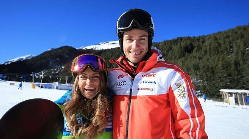 Най добрите български сноубордисти Александра Жекова и Радослав Янков потеглят