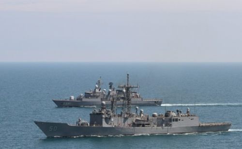 Сблъсък между гръцки и турски военни кораби Двата плавателни съда