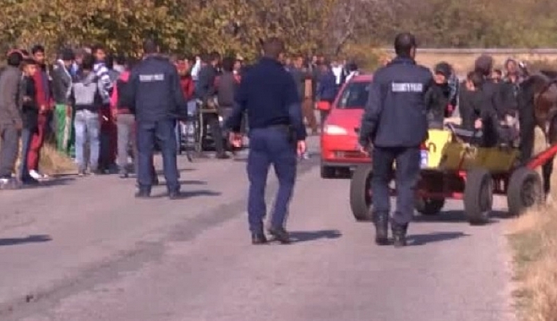 Засилено полицейско присъствие в Мъглиж. Служители на полицията в Стара