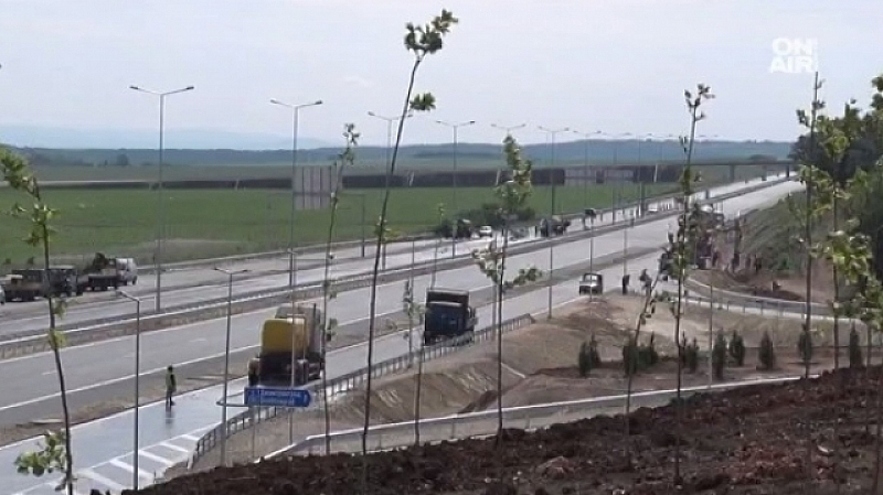 Днес пуснаха магистралата от българо-сръбската граница до Пирот, Югоизточна Сърбия.