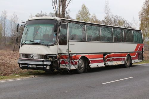 Автобус на градския транспорт катастрофира в Русе Двама души са пострадали