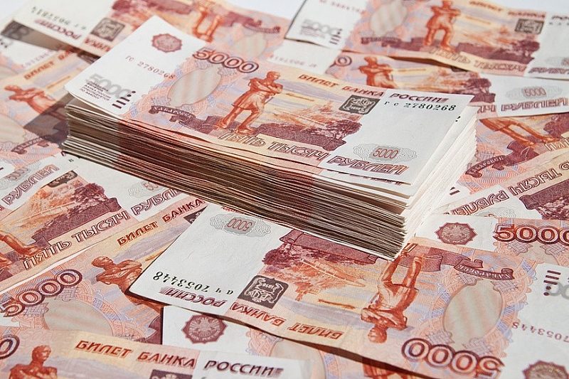 В момента банките в България не купуват рубли заради срива