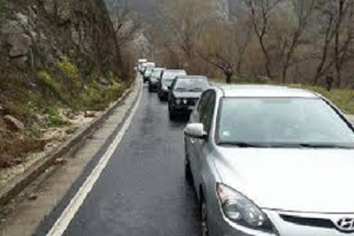 Катастрофа на магистрала Струма затруднява движението в посока София при