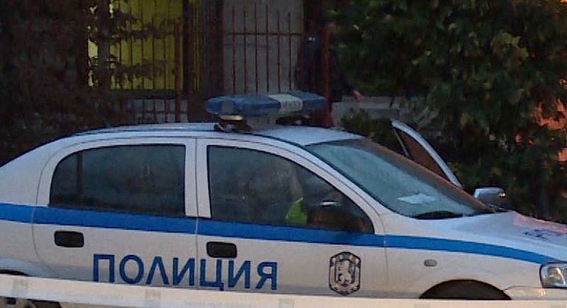 Полицията е задържала в столицата четирима души за въоръжен грабеж