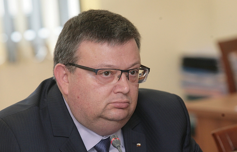 Депутатите от парламента канят за изслушване главния прокурор Сотир Цацаров