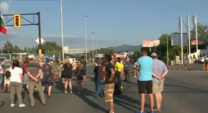 Столичани излязоха на протест заради проекти на общината Жители от