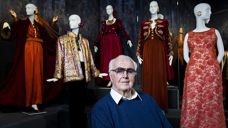 На 91 годишна възраст почина известният френски моден дизайнер Юбер дьо
