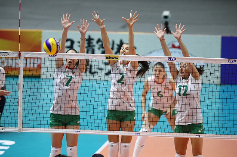 Женският национален отбор по волейбол постигна първа победа на световното