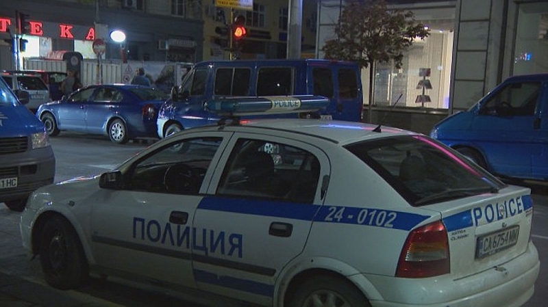 Агресивен психично болен мъж вдигна на крак полицията в София
