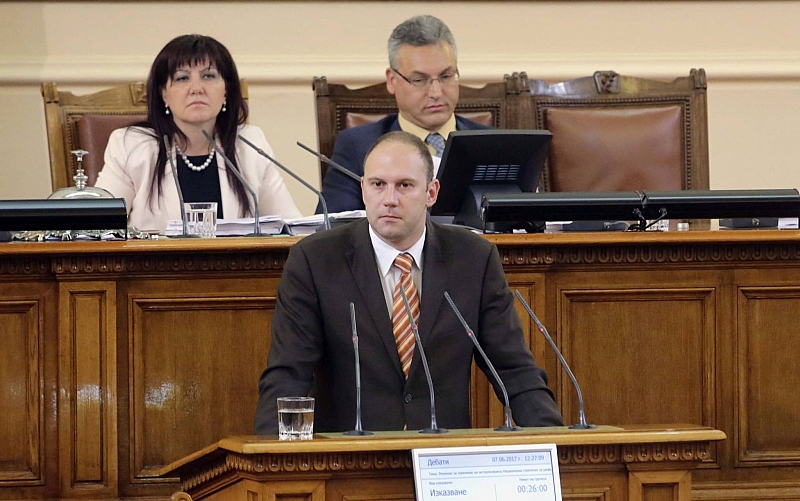 Министърът на здравеопазването Кирил Ананиев декапитализира Националната специализирана болница за