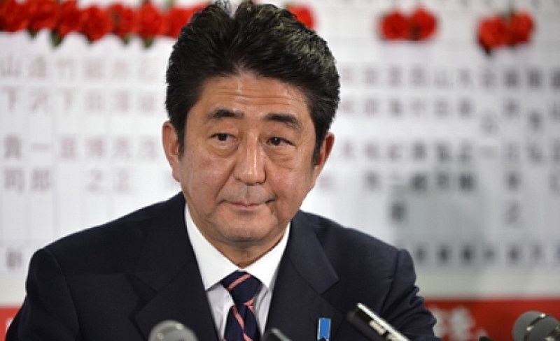 Японският премиер Шиндзо Абе ще посети в средата на следващия
