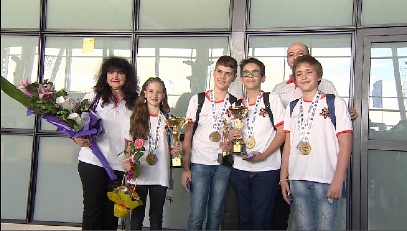 Отборът на Софийската математическа гимназия спечели първо място на международно