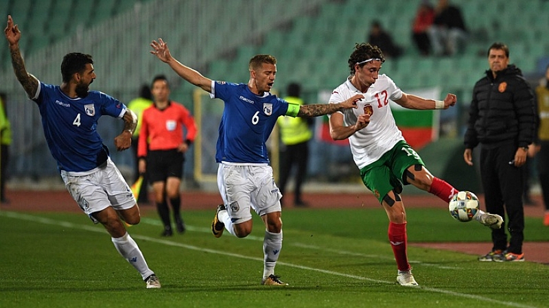 България победи Кипър на футбол с 2:1 в София. Този