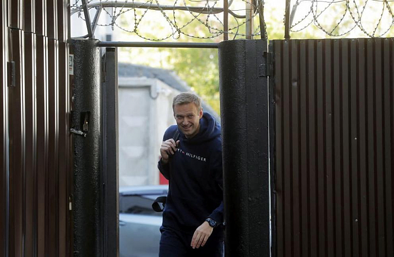 Лидерът на руската опозиция Алексей Навални бе освободен след 30