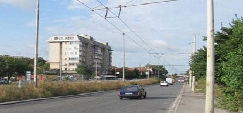 Липсват 250 метра проводници по бул България Над 7 000