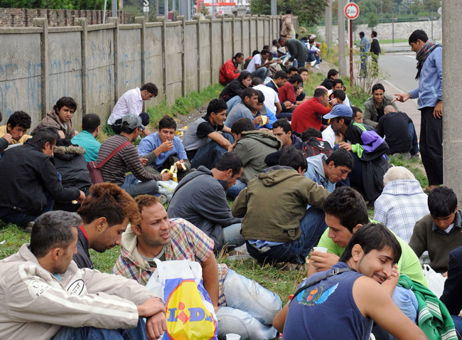 Броят на нелегалните мигранти е намалял с 43 през първите
