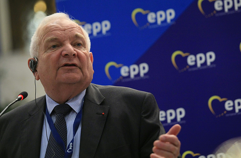 Председателят на Европейската народна партия ЕНП Жозеф Дол призова в