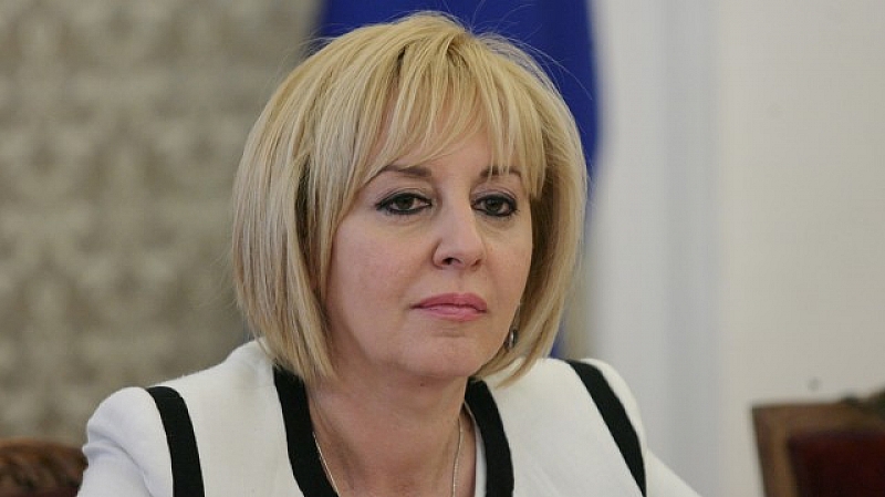 Мая Манолова настоява минималната пенсия да се изравни с прага