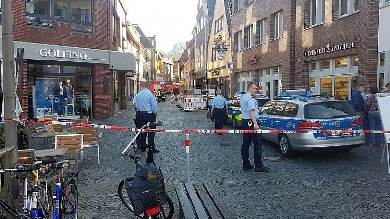 Полицията отцепи града при снощния атентат в Мюнстер Германия Това
