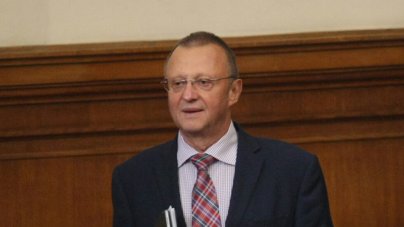 Парламентът избра депутата от ГЕРБ Пламен Нунев за председател на
