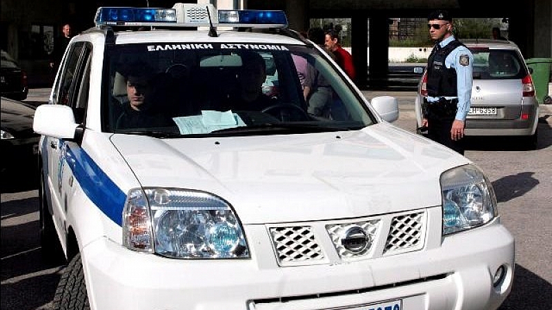 Гръцката полиция съобщи че е арестувала деветима души по подозрения