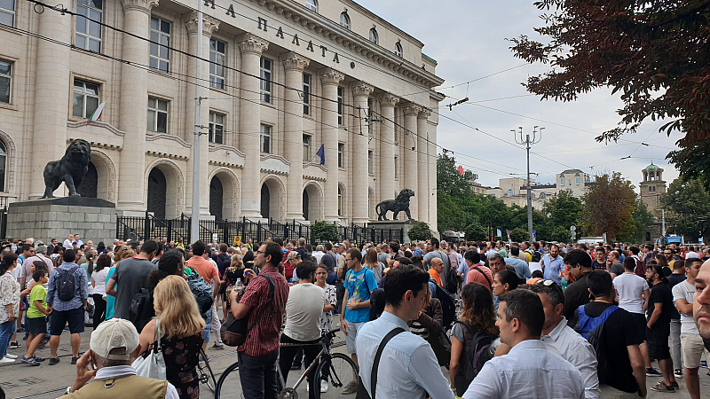 Около 3 хиляди човека се събраха в София при старта