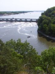 illinois_river_seen_from_starved_rock.jpg