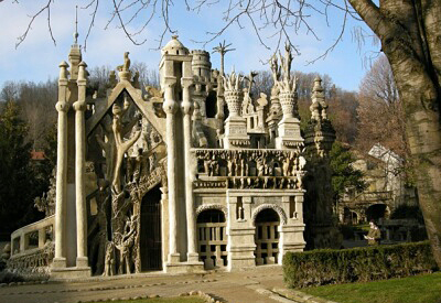 4._ferdinand_cheval_palace_a.k.a_ideal_palace_france.jpg
