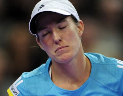 4antwerp-henin-1st-set-lost.jpg