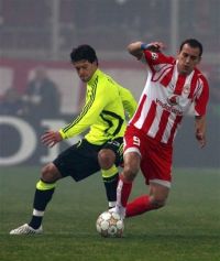 champs-lge-olympiakos-darko-kovacevic-chelsea-michael-ballack.jpg
