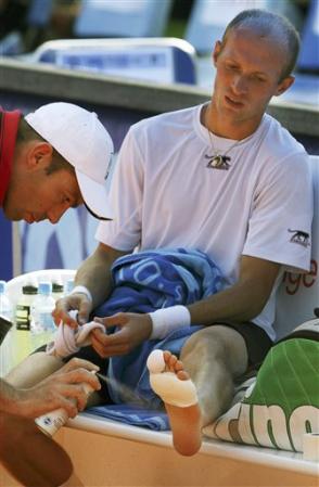davydenko-injury-insopot.jpg