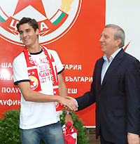 machado-tomov.jpg machado-tomov.jpg