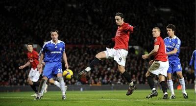 manu-chelsea-berbatov-3rd.jpg