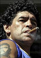 maradona-habanos.jpg